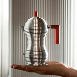 Cafetera de aluminio fundido de Michele De Lucchi Pulcina Alessi (apta inducción)