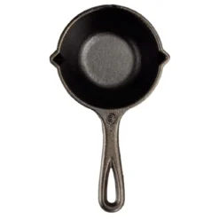 Cazo con vertedor de hierro Lodge