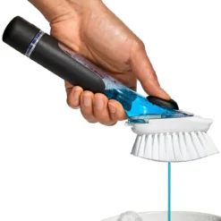 Cepillo con dispensador para limpiar los platos OXO