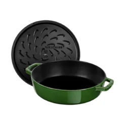 Cocotte baja tipo cacerola de hierro fundido Staub