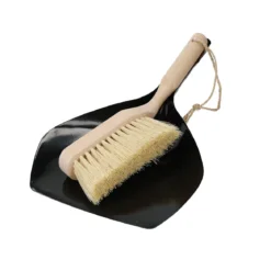 Conjunto de cepillo y recogedor Natural Elements KitchenCraft