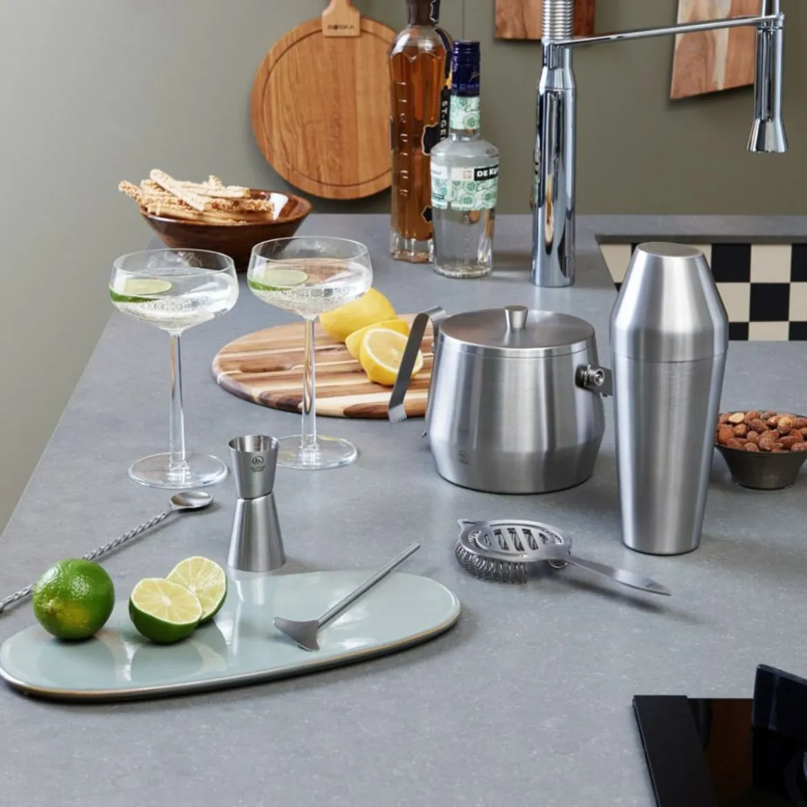 Cubitera con asa de acero inoxidable de doble pared con tapa y pinzas Leopold Vienna
