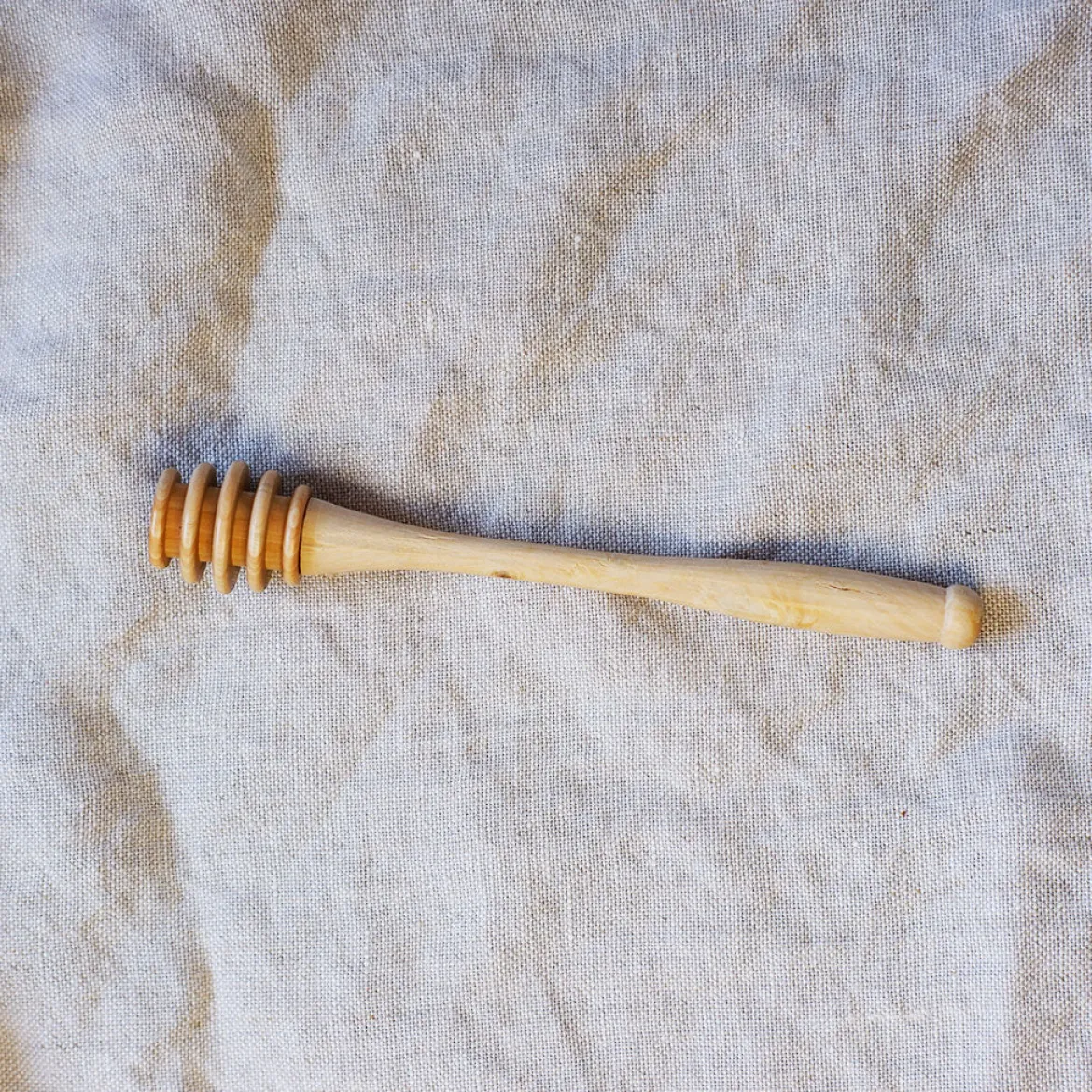 Cuchara de madera para miel de Roger Orfevre
