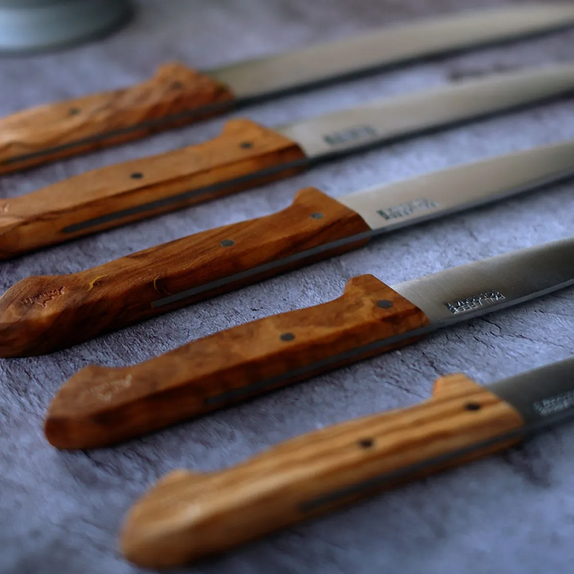 Cuchillos de cocina con mango de olivo Pallarès