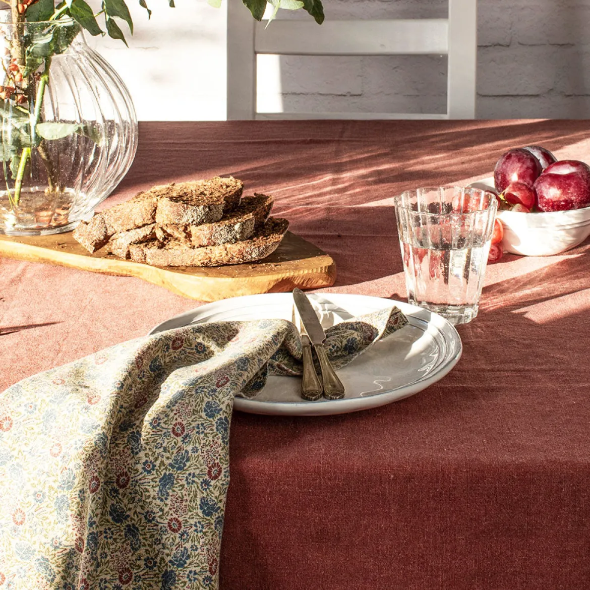Mantel Linen Collection de Laura Ashley