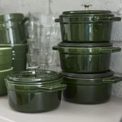 Mini cocotte de hierro fundido Staub