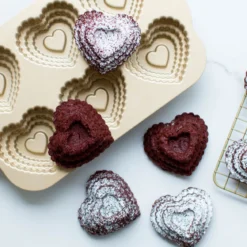 Molde mini Tiererd Heart de Nordic Ware