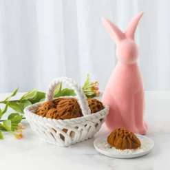 Molde Ornamental Egg Cakelet Nordic Ware