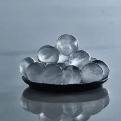 Moldes para cubitos de hielo redondos Ice Former de Lurch