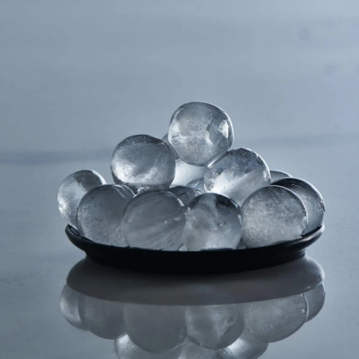 Moldes para cubitos de hielo redondos Ice Former de Lurch