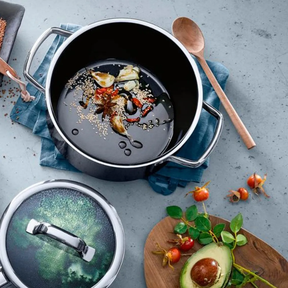 Olla Baja Rustidera de hierro fundido WMF FusionTec