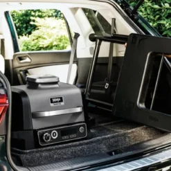 Parrilla eléctrica de exterior con ahumador y freidora de aire Ninja®