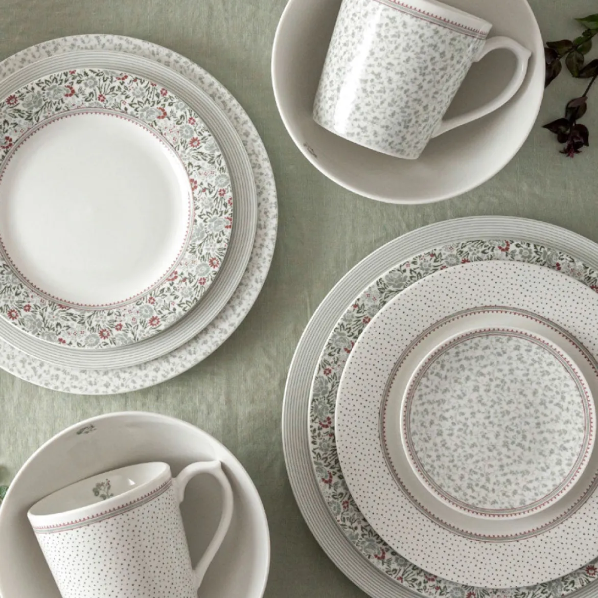 Platos de porcelana Wild Clematis Laura Ashley