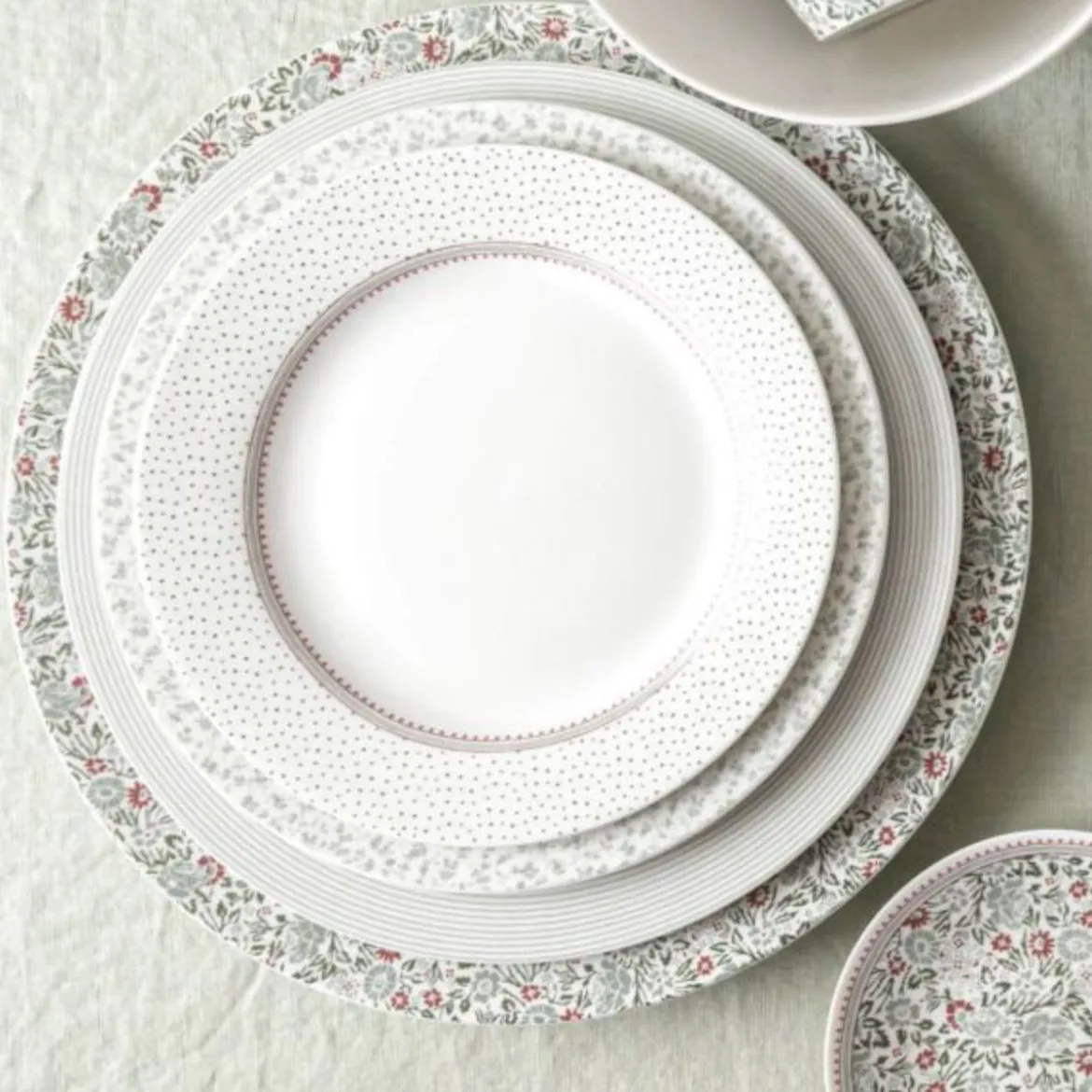 Set de platos de porcelana Wild Clematis Laura Ashley