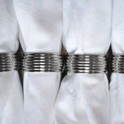 Set de 4 servilleteros de acero inox Elana Zilverstad