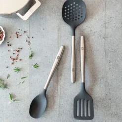 Set de 5 utensilios con bote Signature Bra