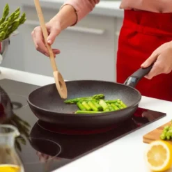 Set sartén Adamant® Comfort 28cm y sartén Adamant® Classic 24cm Fissler