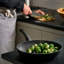 Set sartén Adamant® Comfort 28cm y sartén Adamant® Classic 24cm Fissler