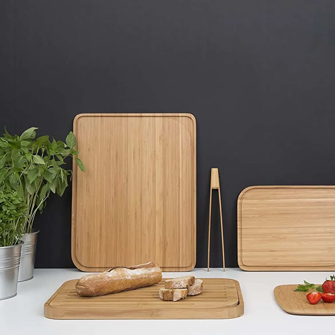 Tabla para el pan de bambú Pebbly