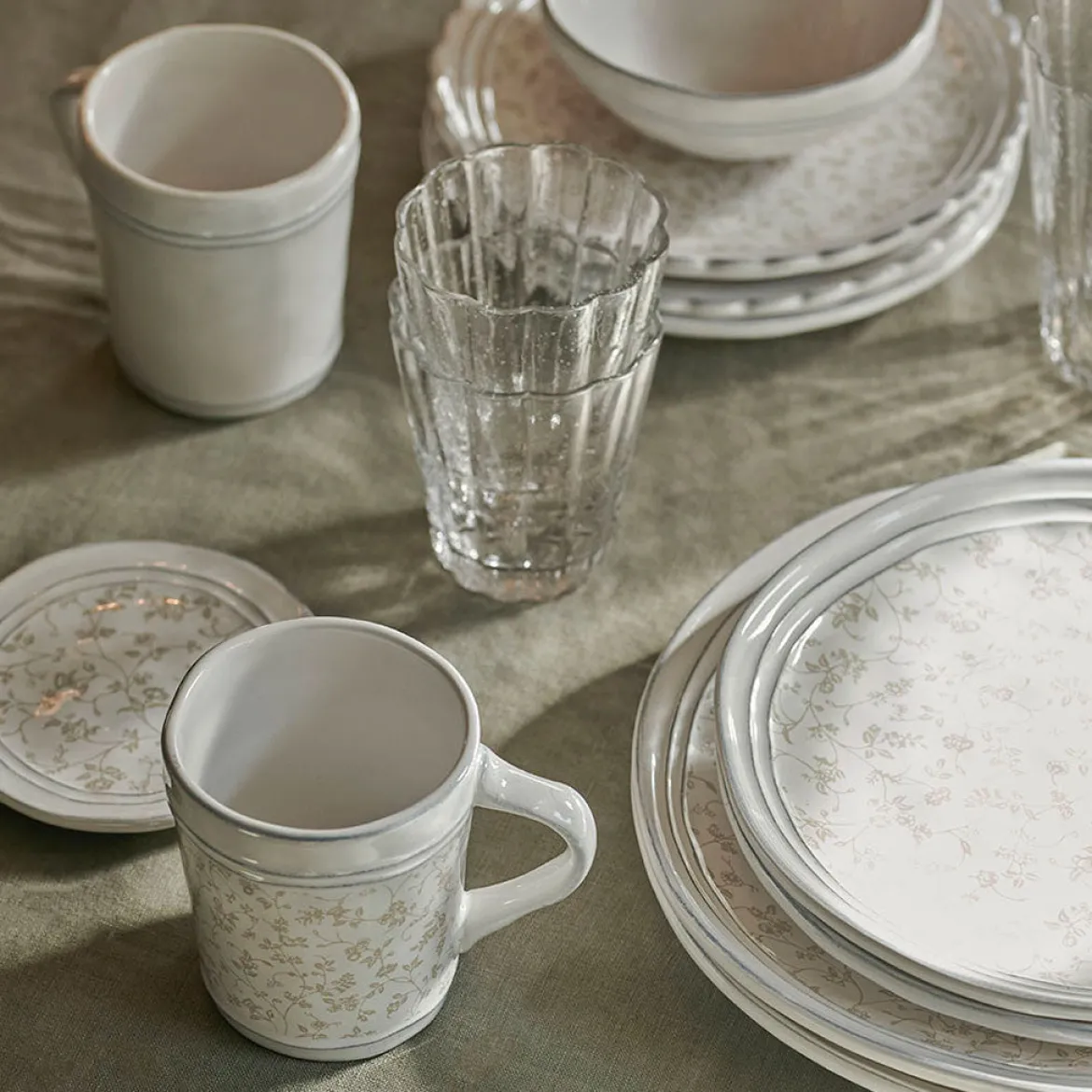 Taza tipo mug Artisan Collection de Laura Ashley