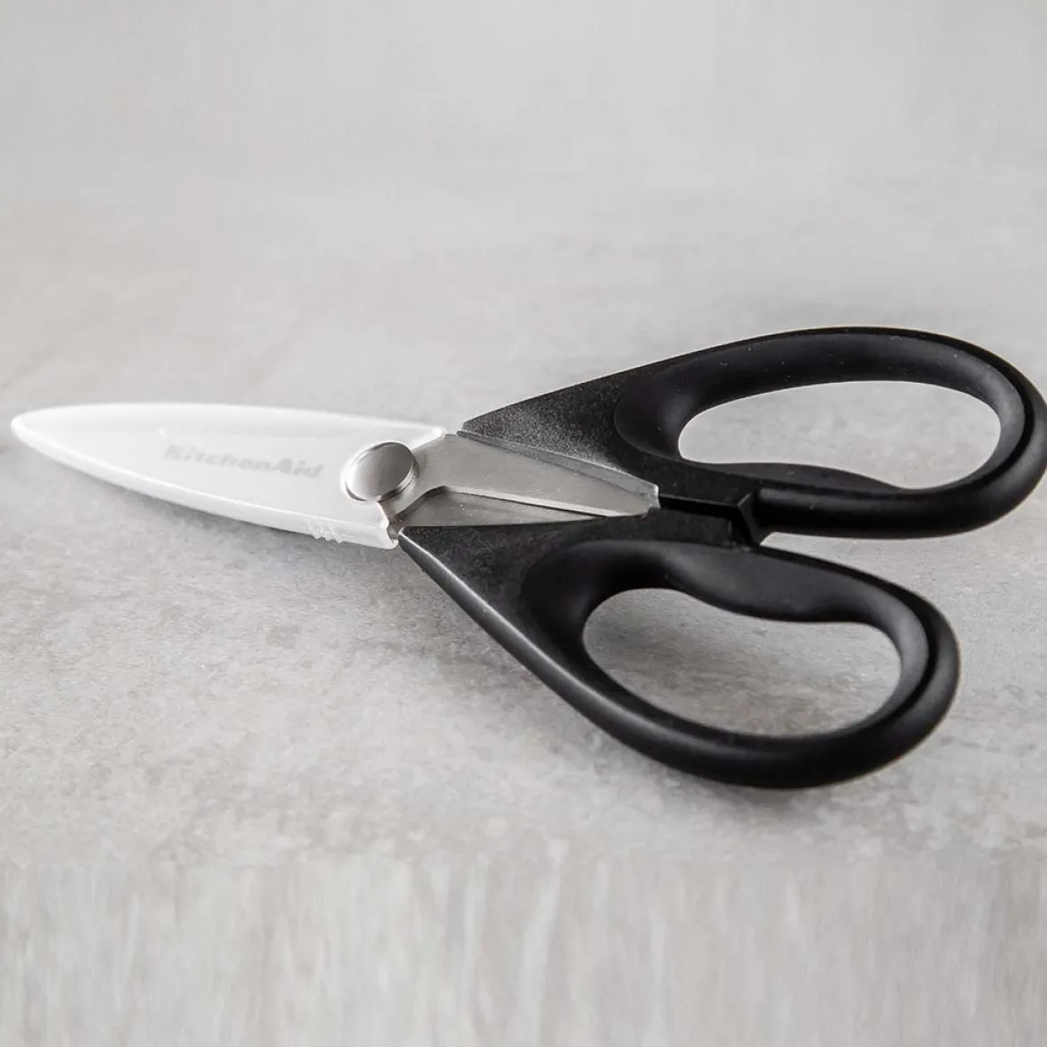 Tijeras de cocina negras KitchenAid