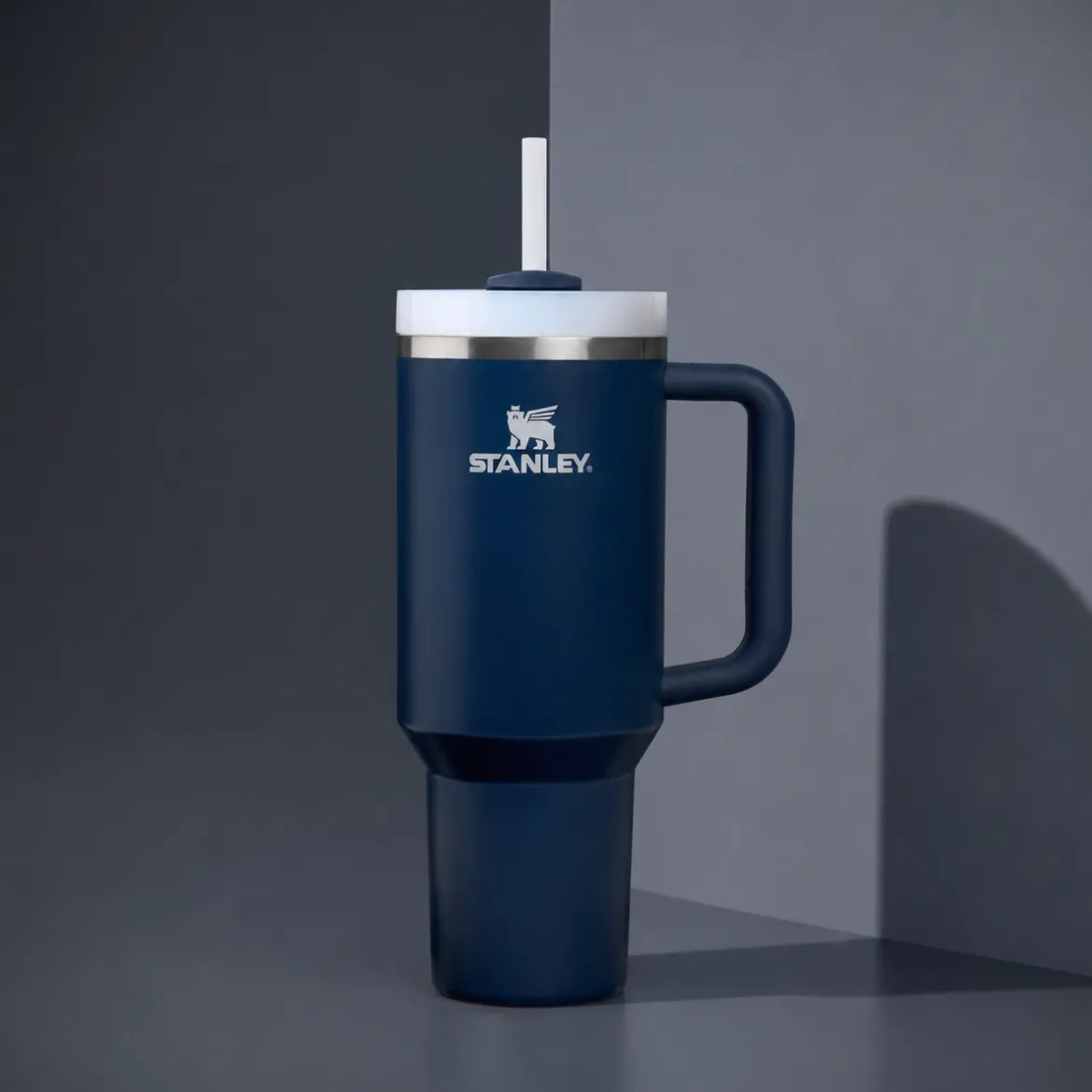 Vaso termo con asa y pajita The Quencher FlowState Stanley