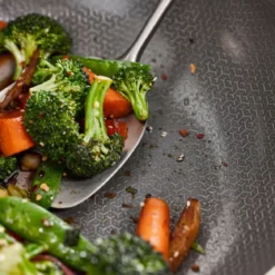 Wok cerámico de acero inoxidable tricapa con fondo de nido de abeja Apex GreenPan