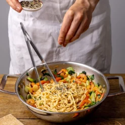 Wok de acero inoxidable 3-Ply con tapa de cristal Castel'Pro Cristel
